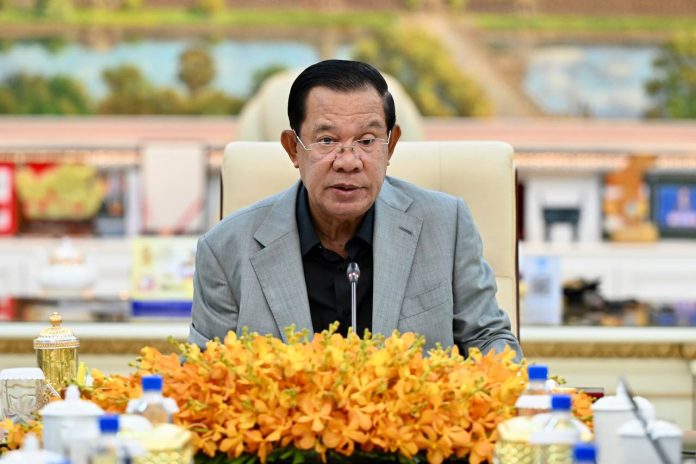 ថ្នាក់ដឹកនាំ អ.ន.ក. នៅវិមានឈ្នះឈ្នះ