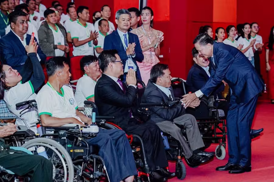 ឯកឧត្តម នេត សាវឿន អញ្ជើញជាអធិបតីភាពក្នុងពិធីអបអរសាទរទិវាជនមានពិការភាពកម្ពុជាលើកទី២៧ និងអន្តរជាតិលើកទី៤៣ នៅរាជធានីភ្នំពេញ - Image 6