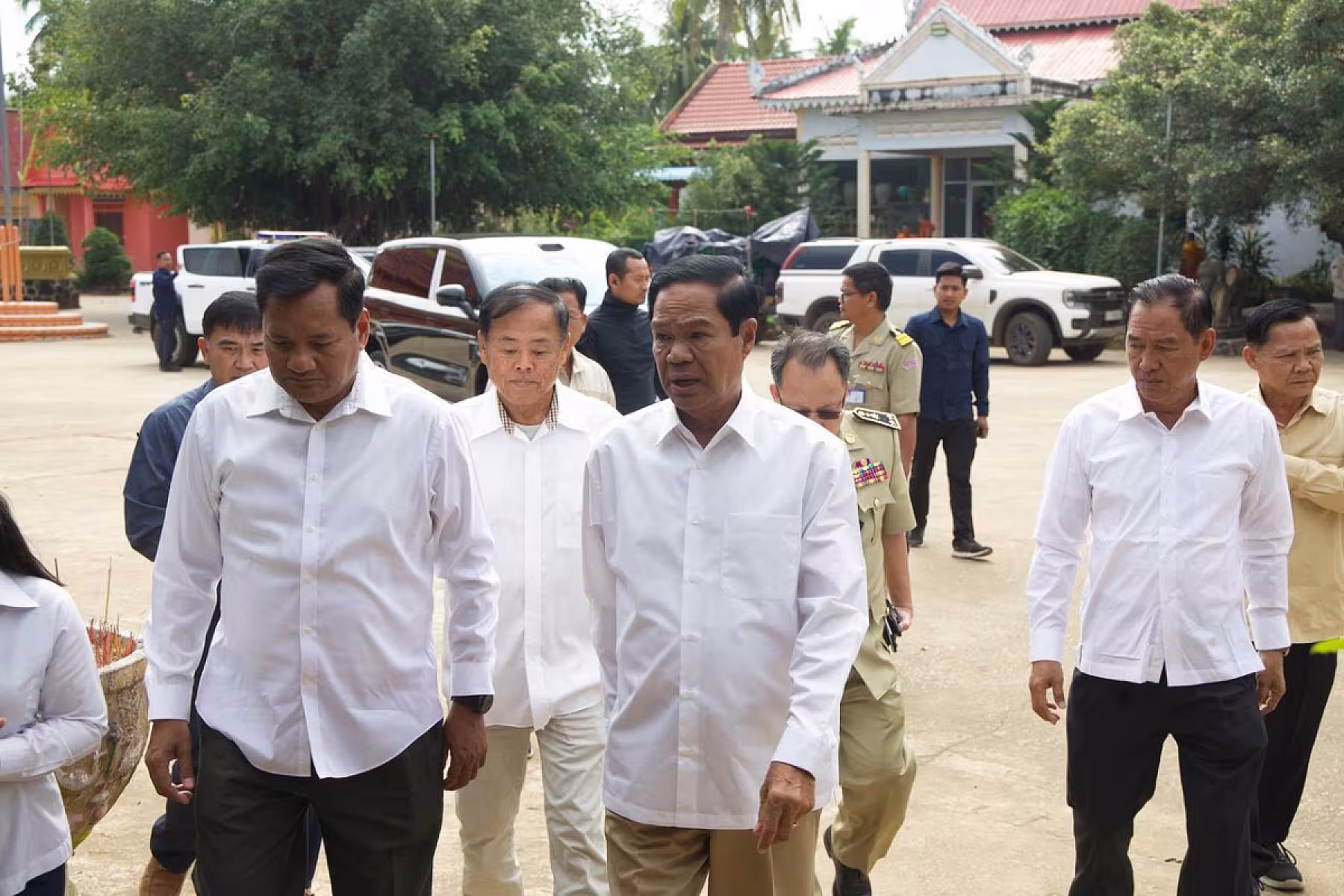 ថវិការំលែកមរណទុក្ខរបស់ សម្តេចមហាបវរធិបតី ហ៊ុន ម៉ាណែត បានប្រគល់ជូនគ្រួសារសពវីរកងកម្លាំងពលី ២រូប ក្នុងខេត្តឧត្តរមានជ័យ 