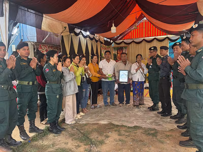 អ.ន.ក. ស្រុកបវេល និងស្រុកសង្កែ នាំយកថវិកាបេឡាមរណសង្គ្រោះប្រគល់ជូនគ្រួសារសពអតីតយុទ្ធជន ២គ្រួសារ - Image 2