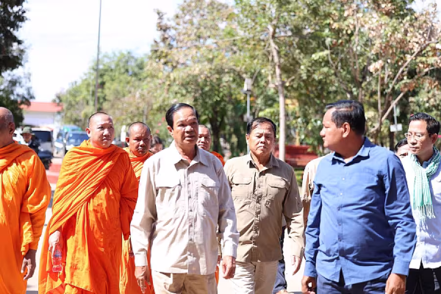 ឯកឧត្តម គន់ គីម អញ្ជើញសួរសុខទុក្ខ និងនាំយកថវិកាសម្តេចកិត្តិព្រឹទ្ធបណ្ឌិត ប៊ុន រ៉ានី ជូនវីរកងទ័ពកំពុងសម្រាកព្យាបាលរបួស