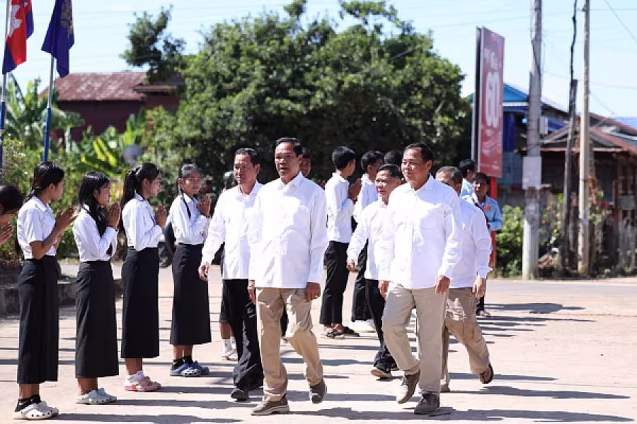 ថវិកា និងសាររំលែកមរណទុក្ខរបស់សម្តេចធិបតី ហ៊ុន ម៉ាណែត បានប្រគល់ជូនគ្រួសារវីរកងទ័ពពលី ក្នុងខេត្តឧត្តរមានជ័យ 