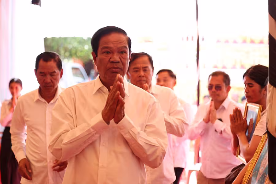 ថវិកា និងសាររំលែកមរណទុក្ខរបស់សម្តេចធិបតី ហ៊ុន ម៉ាណែត បានប្រគល់ជូនគ្រួសារវីរកងទ័ពពលី ក្នុងខេត្តឧត្តរមានជ័យ  - Image 2